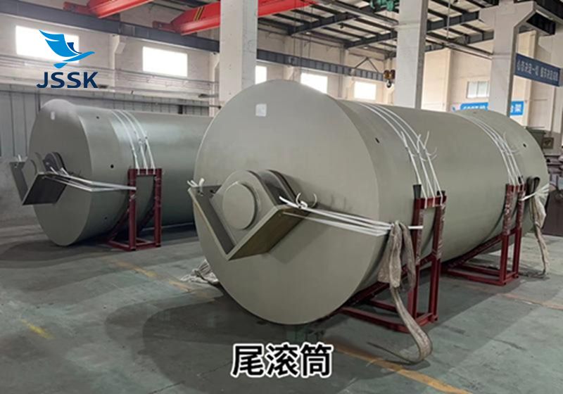 尾滚筒