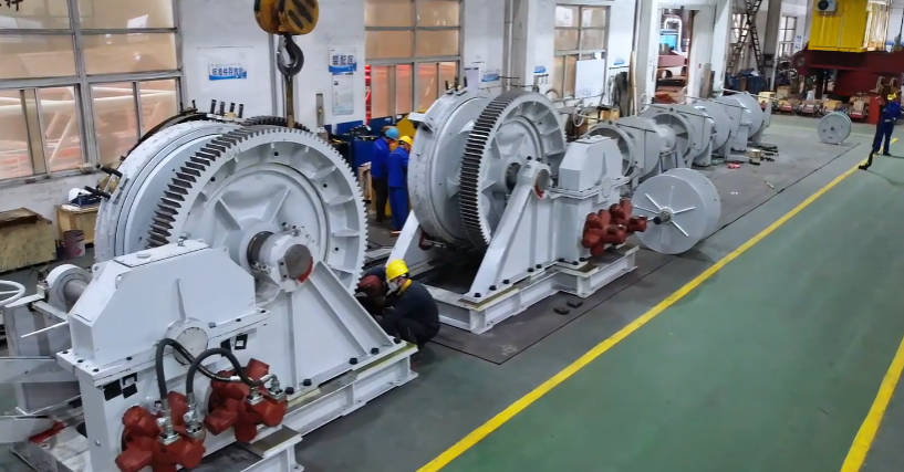 18000T舉力半潛駁船配套錨機(jī)