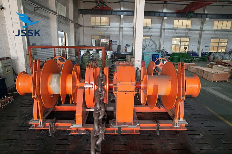 84液压组合锚机